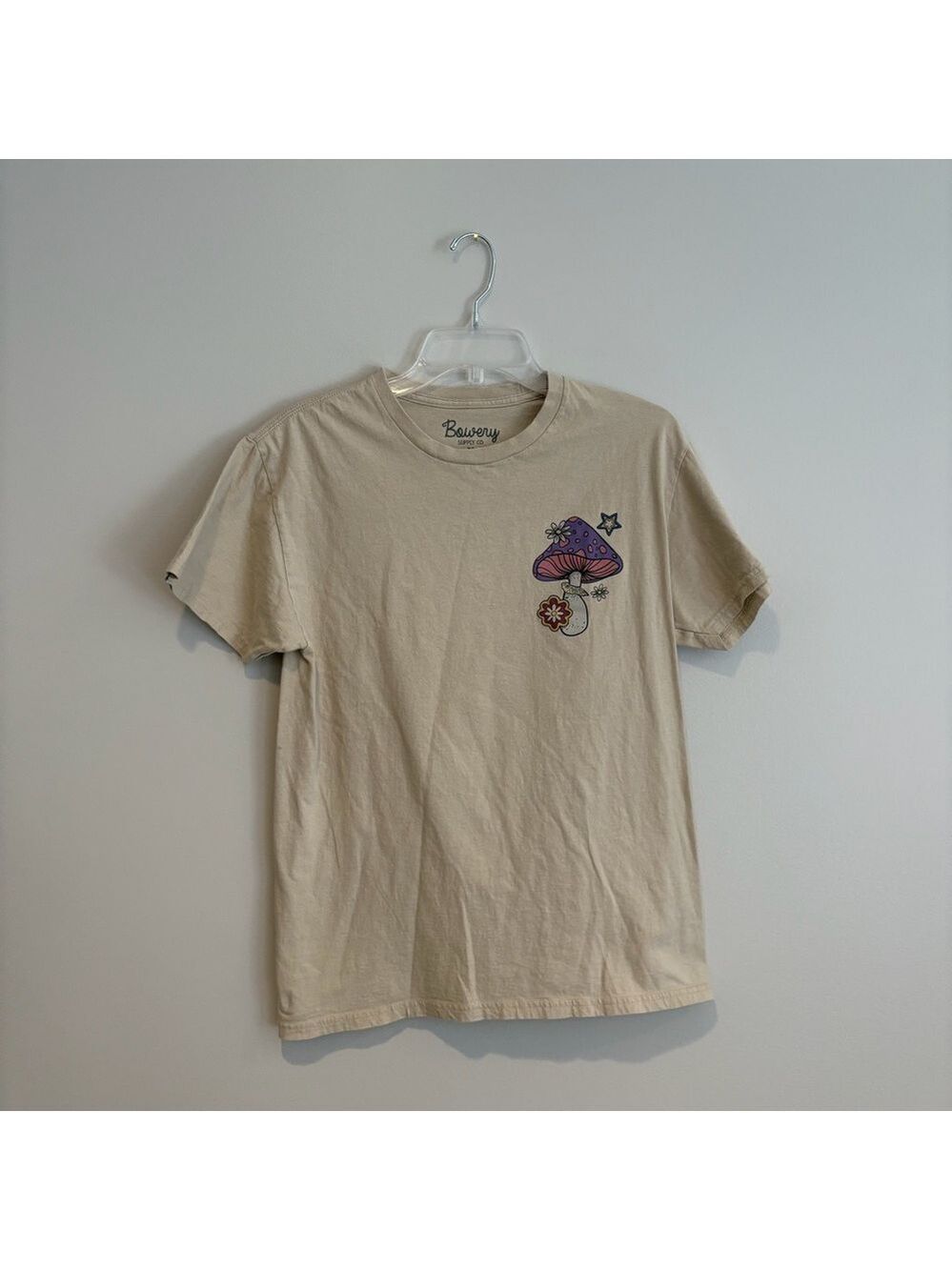 Bowery Supply Co Mushroom Graphic Tee Cream Beige Short Sleeve T-Shirt Size M
